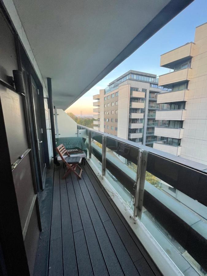 Amazing Apartment Moments Away From The Heart Of Лондон Экстерьер фото